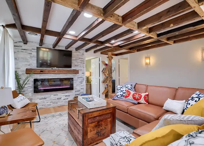 5 Bd W Hottub - Mins To Hunting Hiking & Fishing