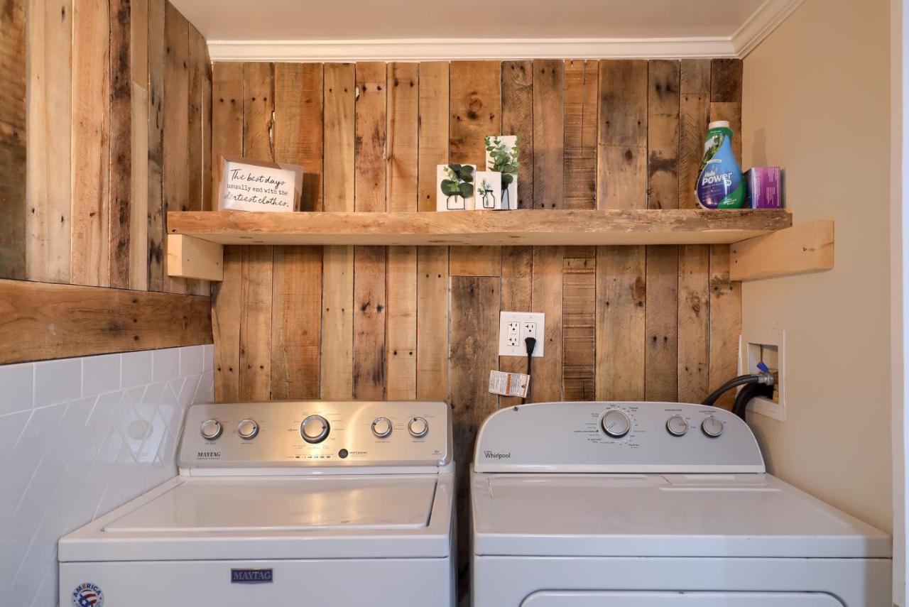 5 Bd W Hottub - Mins To Hunting Hiking & Fishing Apartment *