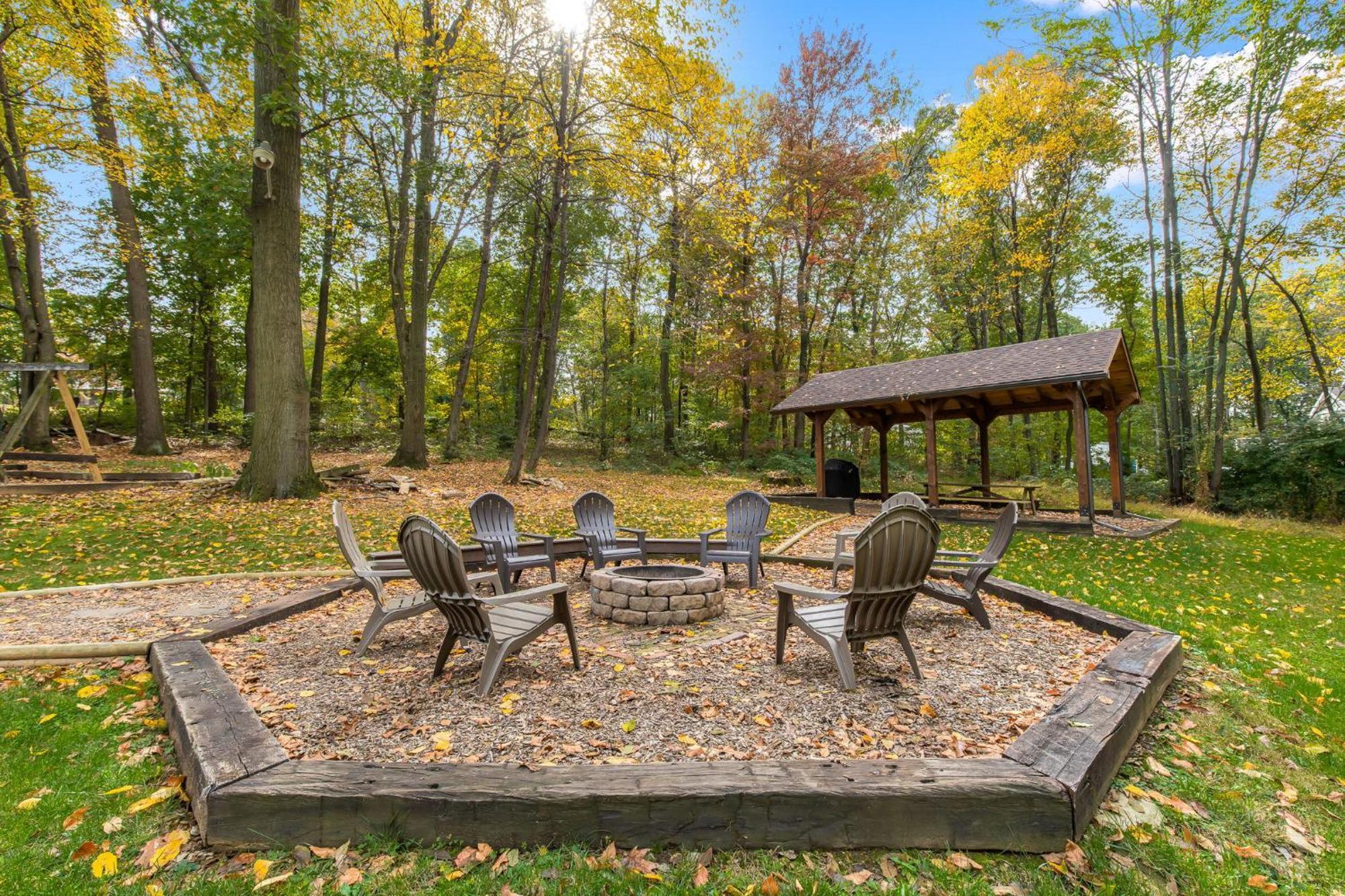 5 Bd W Hottub - Mins To Hunting Hiking & Fishing Apartment New Providence