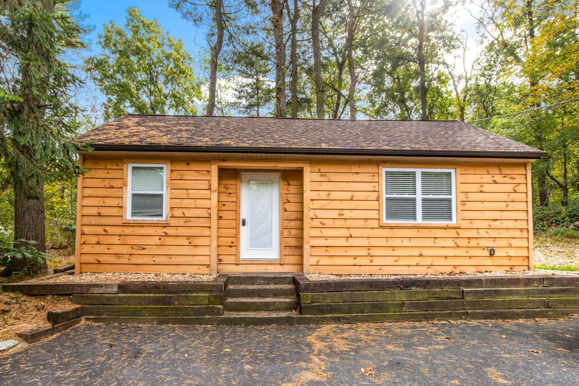 Apartment 5 Bd W Hottub - Mins To Hunting Hiking & Fishing