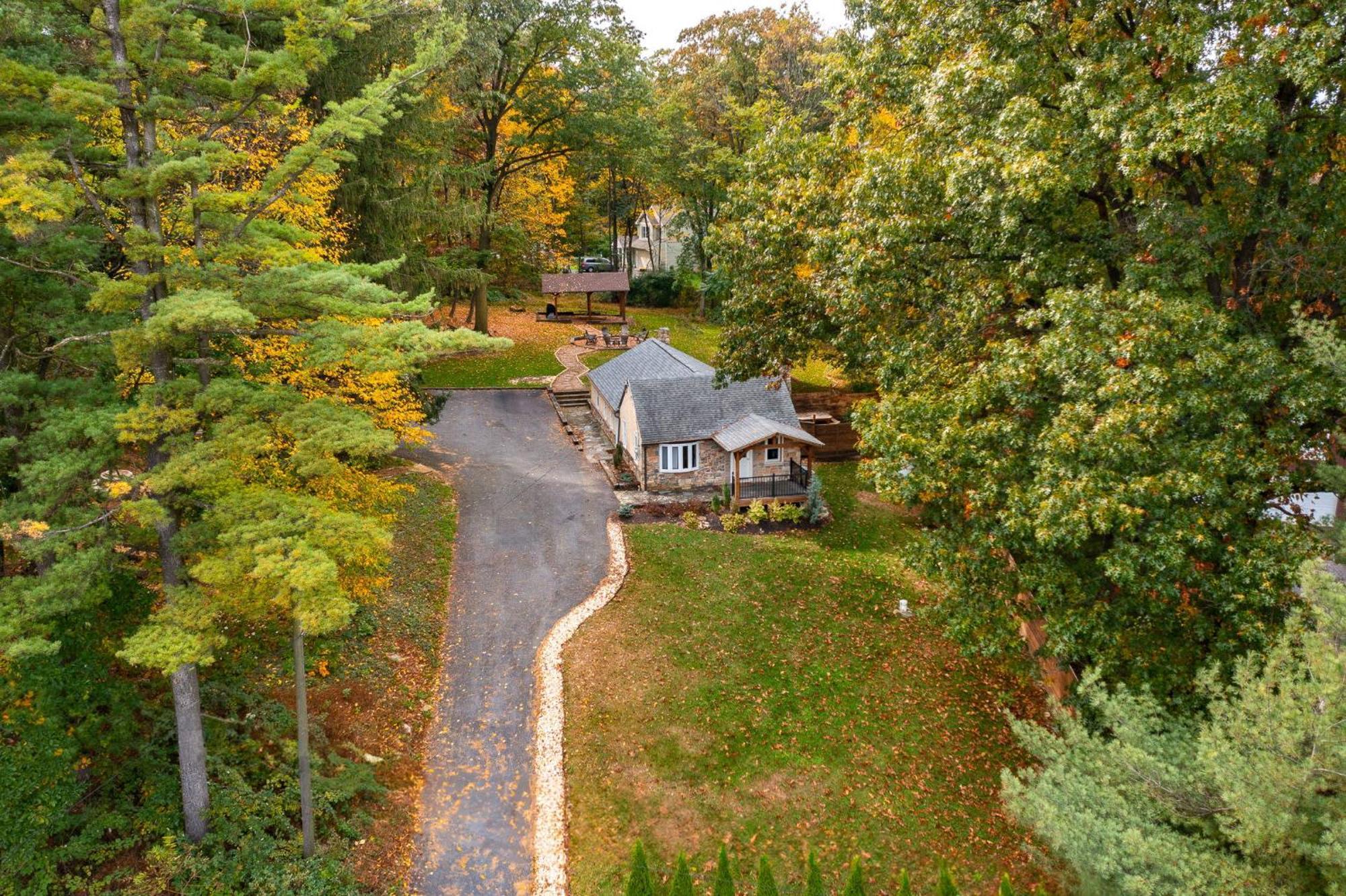 Apartment 5 Bd W Hottub - Mins To Hunting Hiking & Fishing