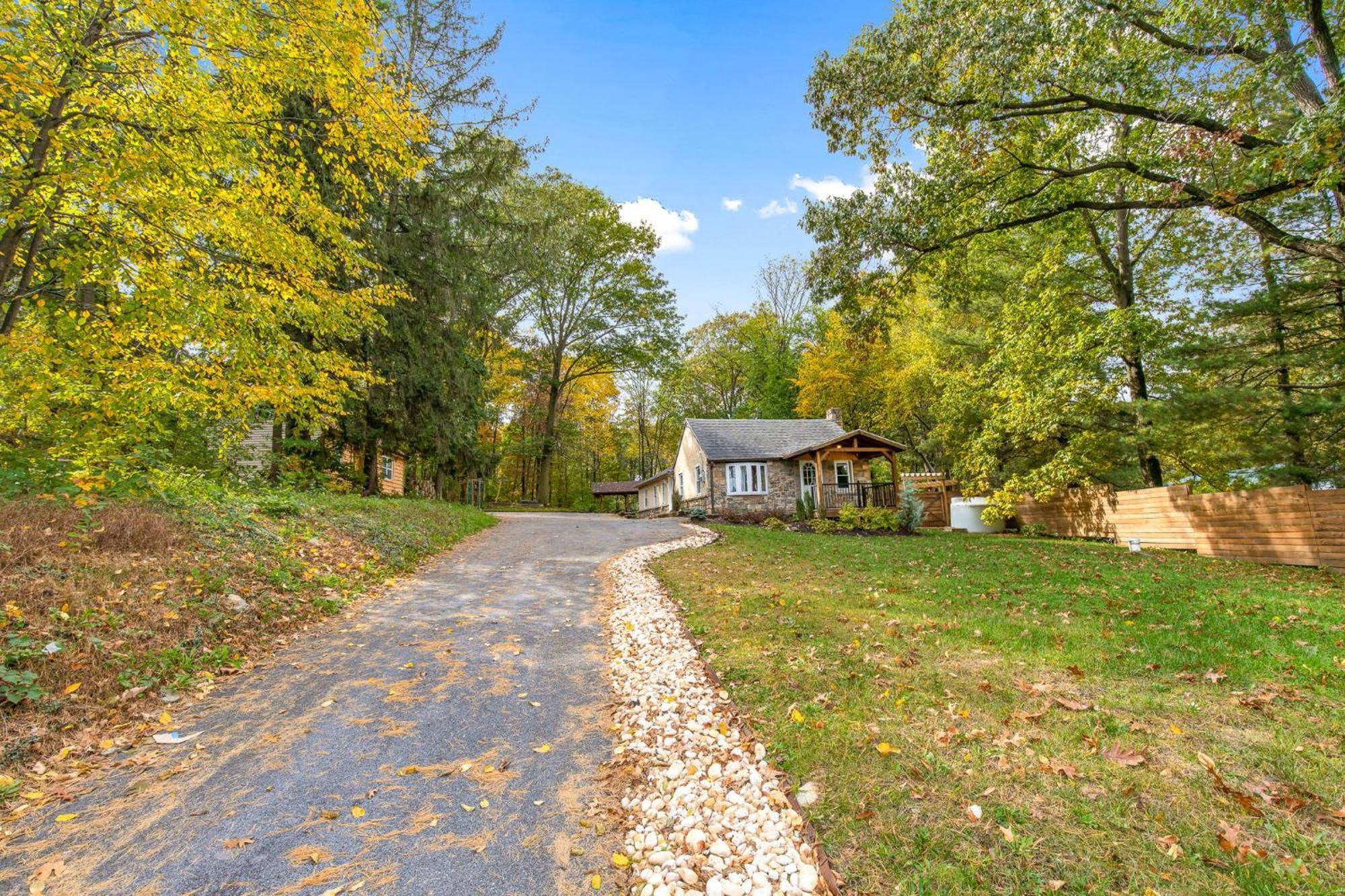 Apartment 5 Bd W Hottub - Mins To Hunting Hiking & Fishing