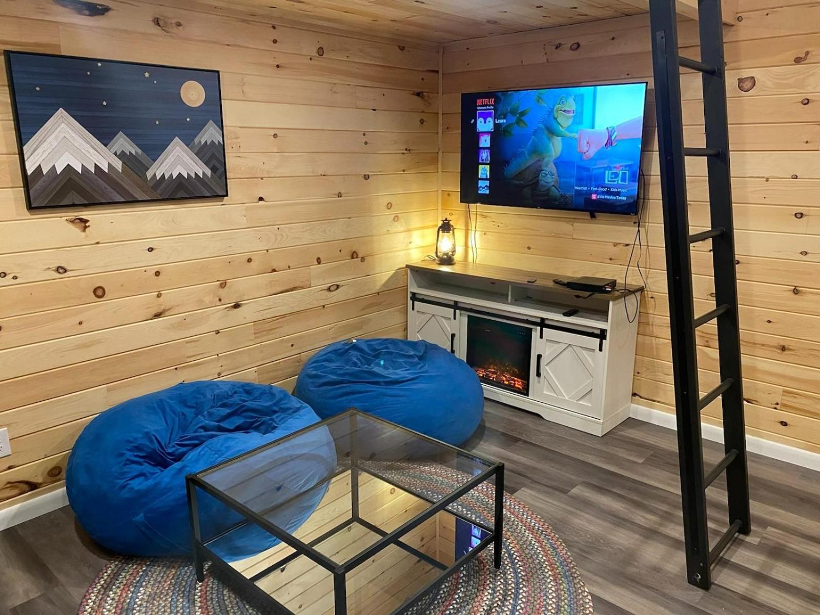 Apartment 5 Bd W Hottub - Mins To Hunting Hiking & Fishing New Providence